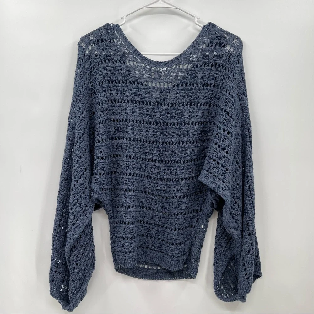 Zara Cape Sleeve Knit Top‎ sweater blue size medium